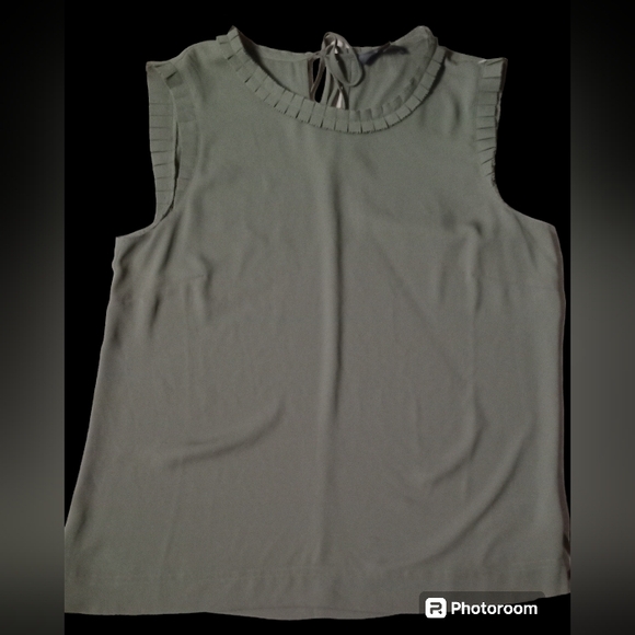 NWT J. Crew Ruffle Trim Sleeveless Top Size 4 - Picture 1 of 7